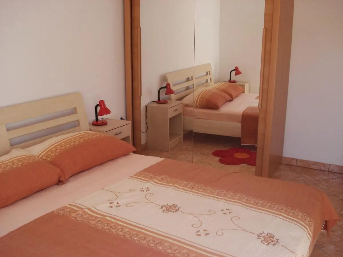 Apartments Luvi Trogir